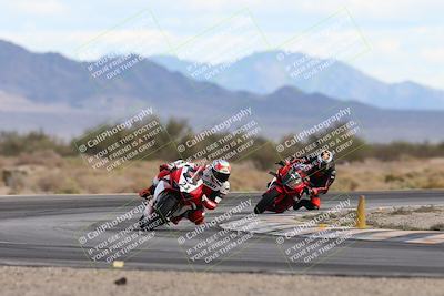 media/Nov-16-2025-Race Pace (Sun) [[8c5fa54630]]/Non Verified Riders (1st 20 Minutes)/5-Turn 15 (110pm)/